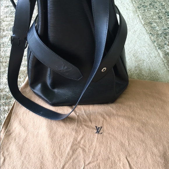 Authentic Louis Vuitton Black Epi Bag - Picture 3 of 12